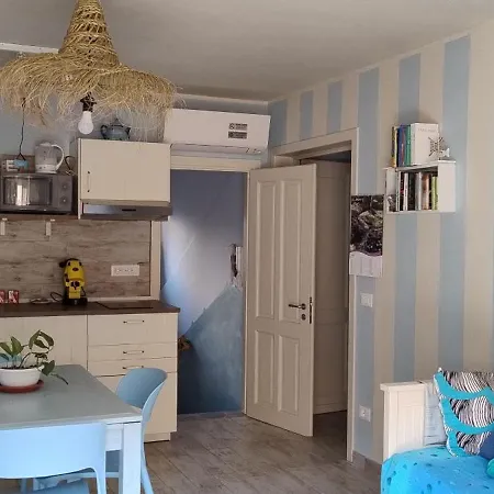 Ca' Azzurra Apartment *