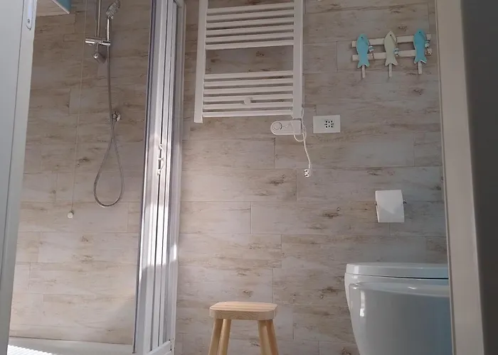 アパート Ca' Azzurra アルベンガ